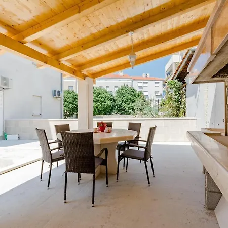 شقة Penzo - One Bedroom With Terrace سبليت