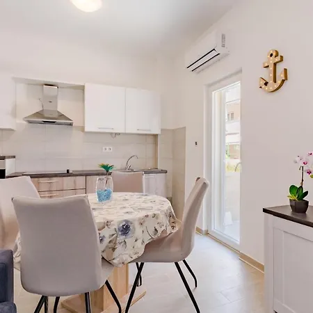 Penzo - One Bedroom With Terrace