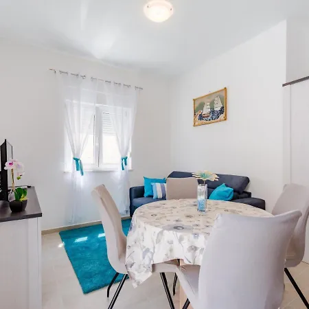 شقة Penzo - One Bedroom With Terrace *